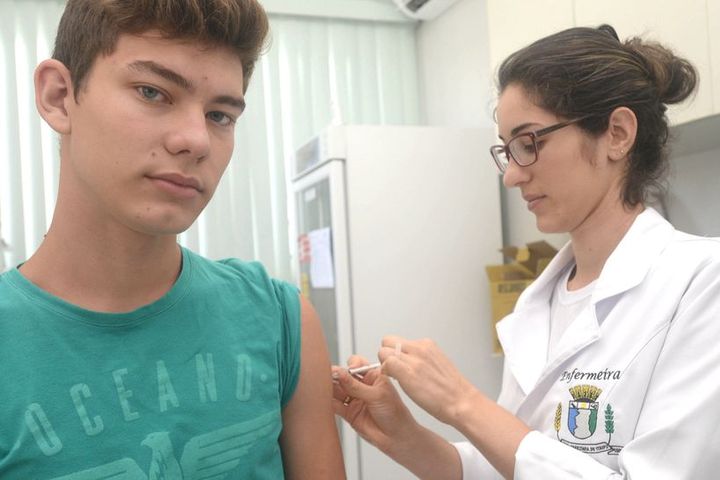 Governo prorroga campanha de vacinação contra a dengue no Paraná