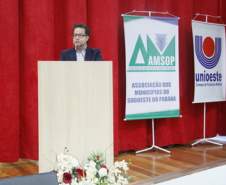 Governo promove seminário regional de meio ambiente em Francisco Beltrão