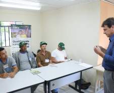 Defesa Civil do município de Quatro Barras, capacita integrantes do curso em motosserra