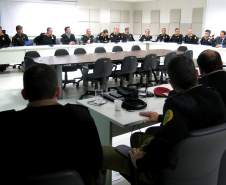 Na tarde da última quarta-feira (15/06) o Coordenador Executivo de Proteção e Defesa Civil, Ten.-Cel. Edemilson de Barros, ministrou uma palestra sobre a metodologia de Defesa Civil para os militares do Curso de Aperfeiçoamento de Oficiais (CAO) da Polícia Militar do Paraná.