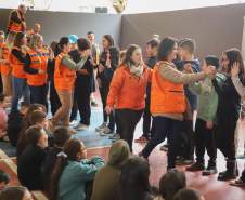 Estado capacita 5,8 mil servidores da educação para atuar como brigadistas