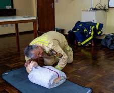 Estado capacita 5,8 mil servidores da educação para atuar como brigadistas