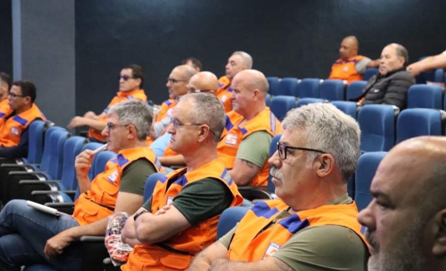 Defesa Civil capacita 44 novos servidores para atuar em todo o Estado